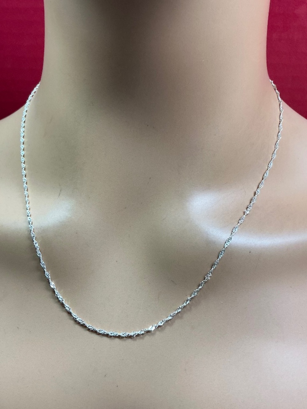 Sterling Silver Italian Chain / Necklace. 17.5 to 19.5 inches long